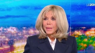 "Je ne suis pas une femme mesurée" : Brigitte Macron revient sur la polémique "Sales connes" au "20 Heures" d'Audrey Crespo-Mara sur TF1