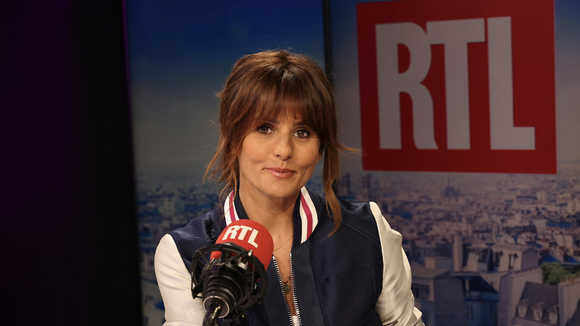 Audiences radio, le match des soirées : Yves Calvi quitte RTL sur une bonne note, Faustine Bollaert plonge, Laurence Ferrari brille sur Europe 1