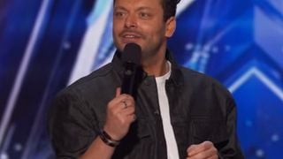 "Tu es absolument génial" : Kev Adams met le feu sur le plateau de la version américaine de "La France a un incroyable talent"