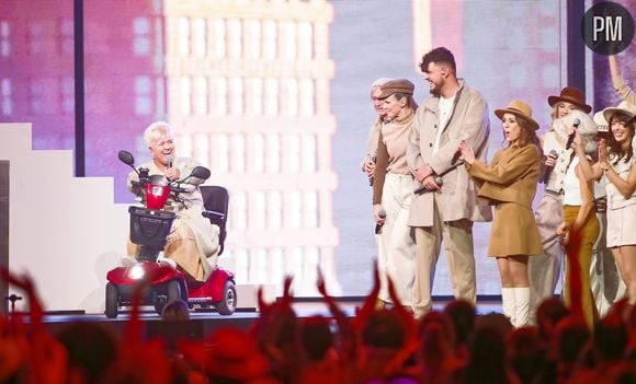 Mimie Mathy, absente l'an passé, a fait son retour sur la scène des Enfoirés 2025