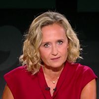 Audiences : Programmés en dernière minute, Caroline Roux et "L'événement" sur France 2 ont-ils réussi à exister face à "HPI" sur TF1 ?