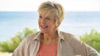 "Il faut demander aux directeurs de chaînes" : De retour dans "Camping Paradis", Véronique Jannot s'interroge sur sa faible présence à la télévision