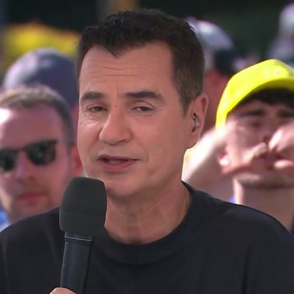 Laurent Luyat aux commandes du Tour de France.