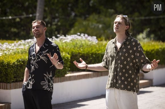 Tom et Hugo sur le tournage de "Excape Island" sur TFX.