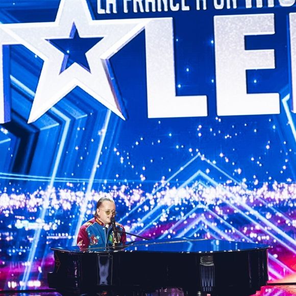 ANTOINE DELIE (chant), finaliste de "La France a un incroyable talent".