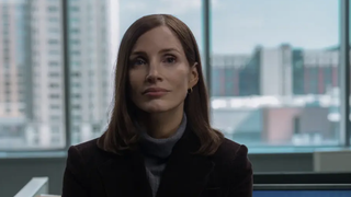 "Je garde espoir que la série soit bientôt disponible" : Jessica Chastain réagit au report de la sortie de "The Savant" par Apple TV+