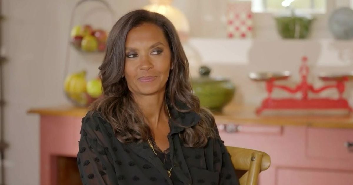 « On a dû faire une pause d’au moins 45 minutes » : Karine Le Marchand raconte sa pire anecdote avec un agriculteur de « L’amour est dans le pré »