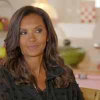 "On a dû faire une pause d'au moins 45 minutes" : Karine Le Marchand raconte sa pire anecdote avec un agriculteur de "L'amour est dans le pré"