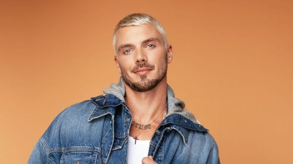 "Star Academy" 2025 : Qui est Jonathan Jenvrin, le nouveau professeur de danse qui succède à Malika Benjelloun ?