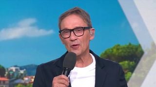 "Ça va changer beaucoup de choses" : Julien Courbet tease sa rentrée "100% télé" avec "Ça peut vous arriver chez vous" sur M6