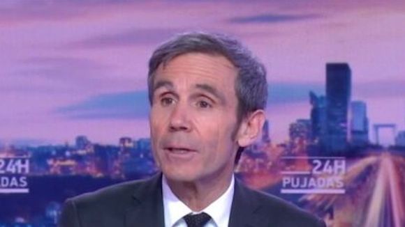 "Elle a plus à perdre qu'à gagner" : David Pujadas alerte Léa Salamé contre les dangers du poste de présentateur du "20 Heures" qu'il connaît bien