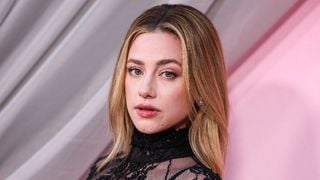 Prime Video : 24h après sa sortie, cette comédie romantique inspirée d'un best-seller détrône "Toi+Moi" et s'impose en tête du top mondial