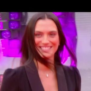 Shana Loustau, nouvelle chroniqueuse de Cyril Hanouna dans "Tout beau, tout neuf"