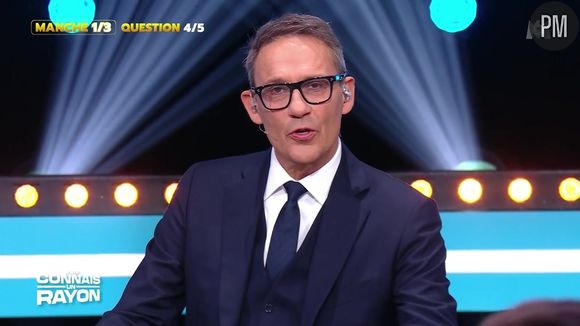 Julien Courbet anime "J'en connais un rayon" sur M6.