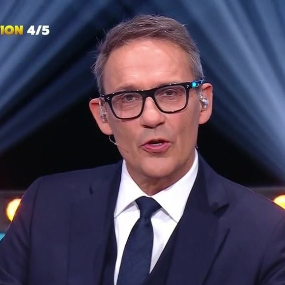 Julien Courbet anime "J'en connais un rayon" sur M6.