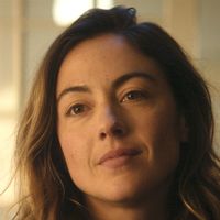 Audiences : Bon démarrage pour "Désenchantées" sur France 2, succès pour le premier prime de Cyril Hanouna sur W9, "Ça se discute" et Estelle Denis remontent sur RMC Life