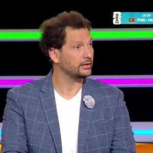 Eric Antoine aux commandes de "La roue de la fortune" sur M6.