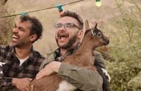 Bande-annonce : "Rendez-vous en terre inconnue" avec Laury Thilleman et Stéphane De Groodt pour un voyage initiatique exceptionnel au cœur du Brésil.