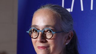 "Faire de France Télévisions un pionnier de l'IA responsable" : Le groupe s'apprête à vivre "la plus importante réorganisation depuis 20 ans", selon Delphine Ernotte