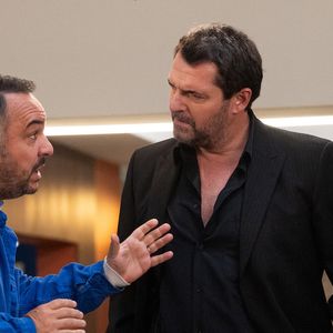 François-Xavier Demaison, Arnaud Ducret et Tom Villa au casting de cette comédie.