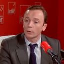 "Pourquoi nous ne pouvons pas céder, même à vous" : La direction de Radio France refuse d'écarter Charles Sapin de l'antenne de France Inter