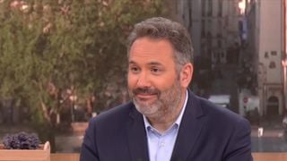 "Comment avez-vous réussi à nous cacher ça ?" : Bruce Toussaint chahuté par les chroniqueurs de "Bonjour !" après son élimination de "Mask Singer"
