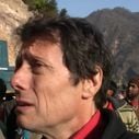 "Ils m'ont effacé toutes les images" : Antoine de Maximy raconte la fois où il a été expulsé d'un pays à cause du tournage de "J'irai dormir chez vous"
