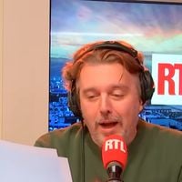 "LCI aide toujours Prisca Thévenot à retrouver sa mâchoire" : Alex Vizorek prend la défense d’Isabelle Saporta après son accrochage avec la députée