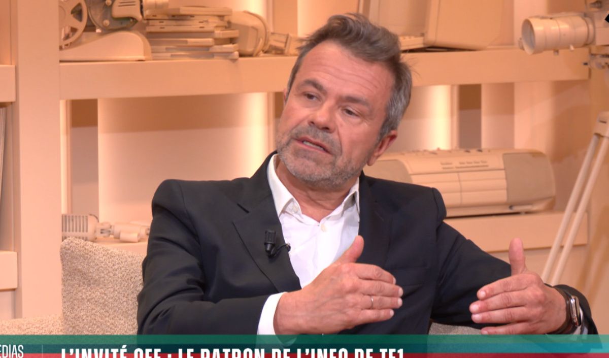 "Une émission nouvelle qui se cherche encore" : Thierry Thuillier fait un premier bilan de "Bonjour ! Avec vous", le talk de Christophe Beaugrand