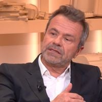 "Une émission nouvelle qui se cherche encore" : Thierry Thuillier fait un premier bilan de "Bonjour ! Avec vous", le talk de Christophe Beaugrand