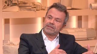 "Une émission nouvelle qui se cherche encore" : Thierry Thuillier fait un premier bilan de "Bonjour ! Avec vous", le talk de Christophe Beaugrand