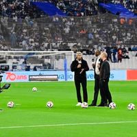 "Un peu choquée par ça" : Une journaliste de DAZN touchée par un projectile lors de la rencontre de Ligue 1 entre Marseille et Auxerre