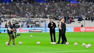 "Un peu choquée par ça" : Une journaliste de DAZN touchée par un projectile lors de la rencontre de Ligue 1 entre Marseille et Auxerre