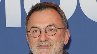 "Les Évaporés" : La mini-série de France 2 a vu le jour grâce à… Frédéric Lopez
