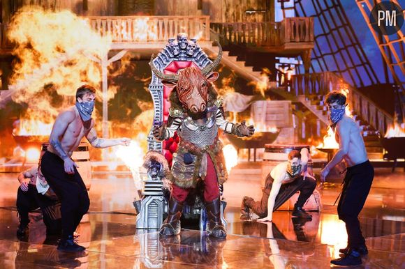 Le "bison" en action dans "Mask Singer" 2025 sur TF1