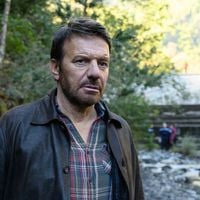 "J’en oubliais même mon texte" : Pourquoi le tournage du prochain épisode d’"Alex Hugo" n’a pas été simple pour Samuel Le Bihan