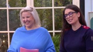 "Je suis outrée" : Lucie Bernardoni défend Marlène Schaff après la vague de haine reçue par la professeur de la "Star Academy"