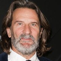 "Je ne sais pas si je vais pouvoir continuer l'an prochain" : Frédéric Beigbeder inquiet pour la survie de son podcast, au "business model très fragile"