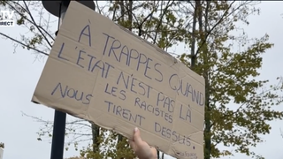 "Vous avez du sang sur les mains" : Des journalistes de BFMTV pris à partie à Trappes lors du rassemblement pour les victimes de l’attentat terroriste