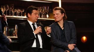"Il m'a dit que c'était très cruel" : François Hollande, Francis Cabrel, Johnny Hallyday... Ces stars qui n'ont pas aimé leurs imitations par Laurent Gerra