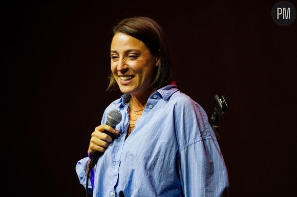 Blandine Lehout, humoriste.