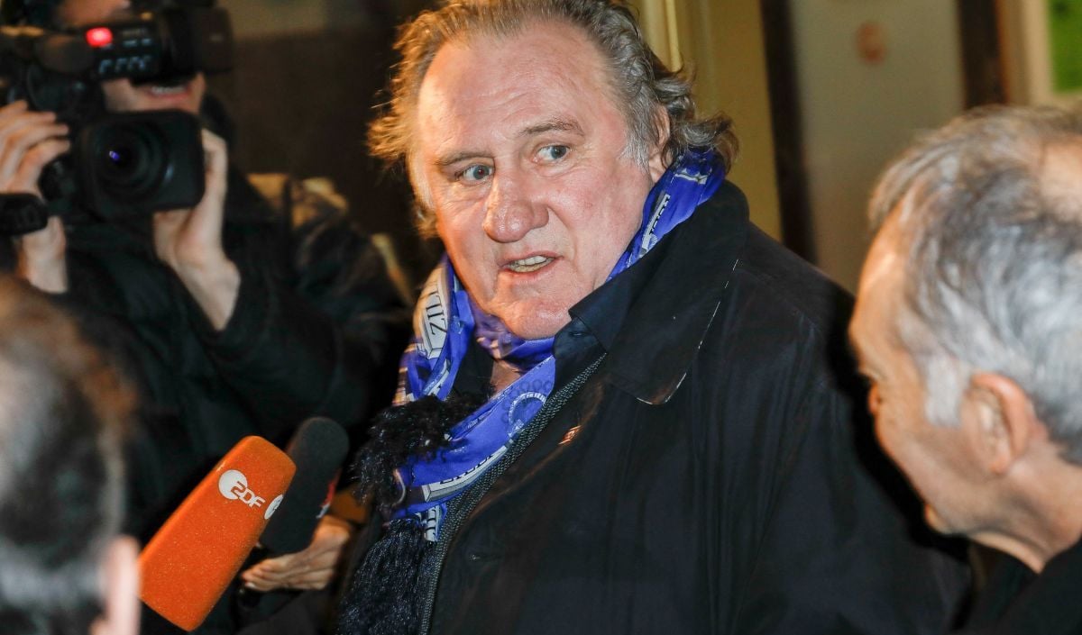 "J'ai vu des figurantes arriver en pleurs" : Fabien Onteniente raconte avoir "repris de volée" Gérard Depardieu à plusieurs reprises sur des tournages