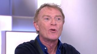 "Je m'adresse à tous les abrutis qui m'ont lynché" : Pris pour cible sur X après son passage sur France 5, Christophe Hondelatte fustige "la récupération misérable" autour de l'affaire Lola