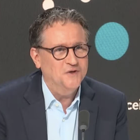 "Une situation qui devient intenable" : Rodolphe Belmer, PDG de TF1, appelle à réguler plus fortement YouTube