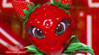 "Mask Singer" 2025 : Quelle célébrité se cachait sous le costume du Fraisier et a été éliminée ce vendredi soir sur TF1