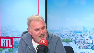 “Cette phrase qui m’a hanté” : Philippe Risoli se confie sur le coup de fil surréaliste qui a précédé son éviction de TF1 et la fin du "Juste Prix"