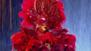 "Mask Singer" 2026 : La Vénitienne première éliminée de la demi-finale, elle cachait une star des réseaux sociaux à la voix hors normes