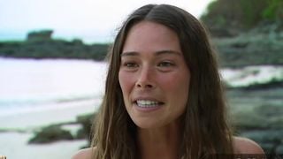 "Le premier soir, j'ai eu super peur" : Lola ("Koh-Lanta : All Stars) évoque son quotidien, seule, sur l'île des bannis