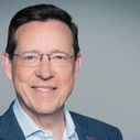 "J'ai une récidive de cancer" : Pierre Servent explique son absence de l’antenne de LCI