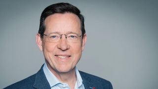 "J'ai une récidive de cancer" : Pierre Servent explique son absence de l’antenne de LCI